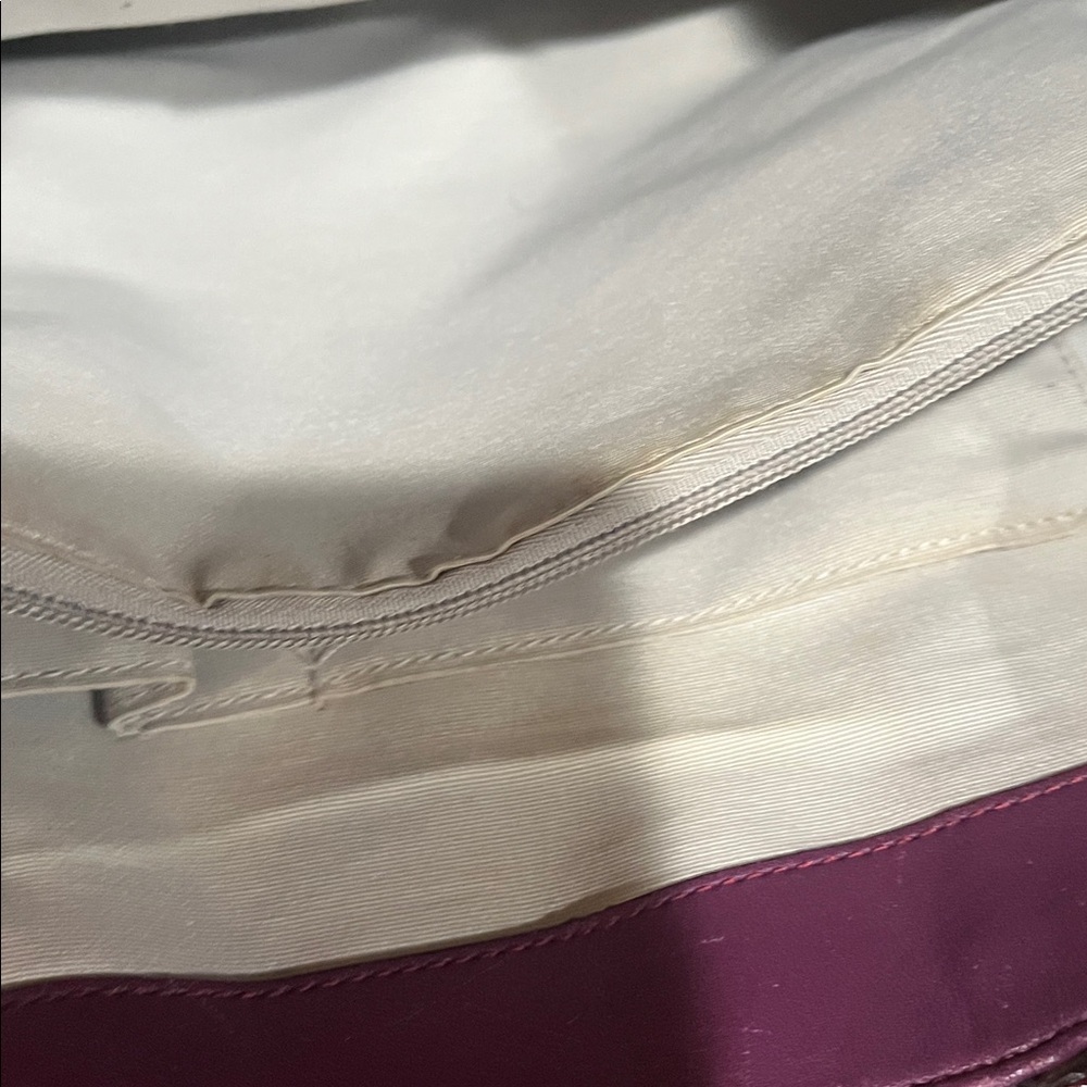Coach EUC SOHO Plum Patient Leather Handbag - Picture 8 of 9